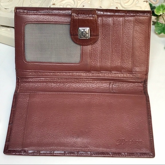 Brighton Vintage Croc Embossed Wallet with Bow - Picture 4 of 8